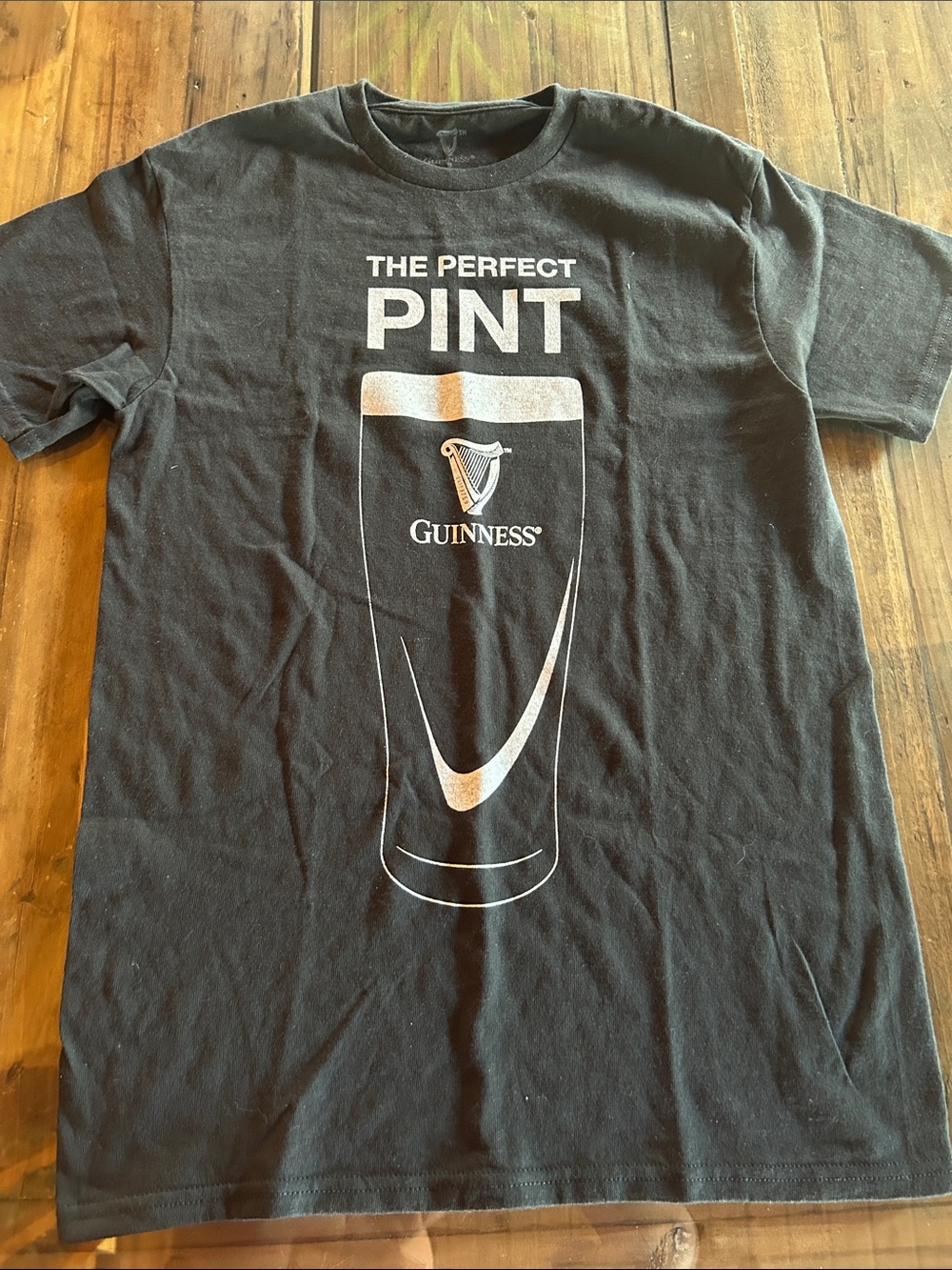 Guinness Black Short-Sleeve 'The Perfect Pint' Graphic Tee